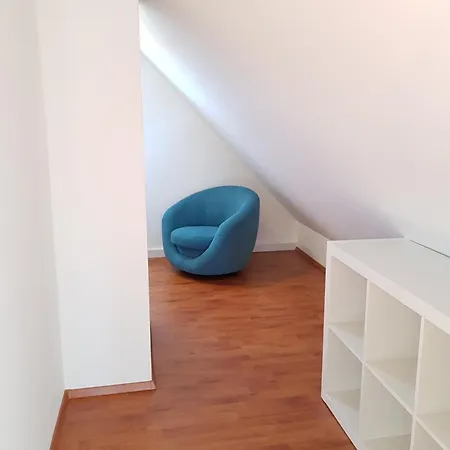 Wunderschoene Im Zentrum Von 아파트 헤르초게나우라흐
